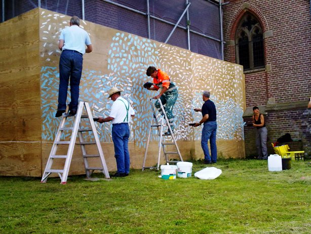 Decor kerkplateau opgeknapt