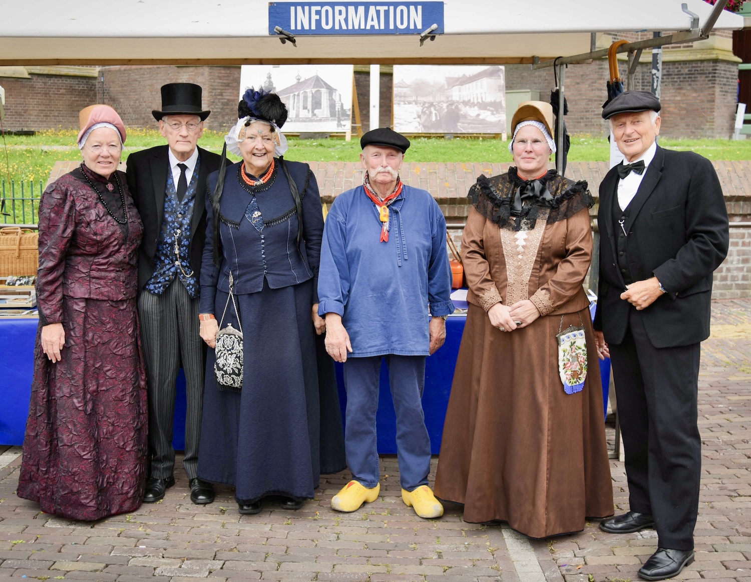 Hulp voor de info kraam